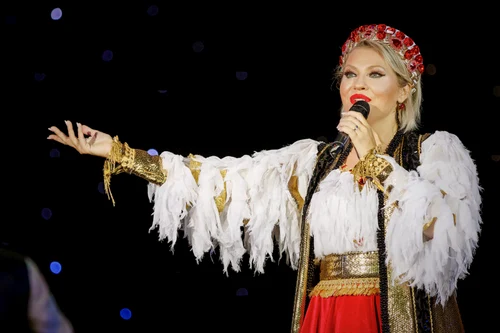 Mirela Vaida în costum popular. FOTO: Instagram