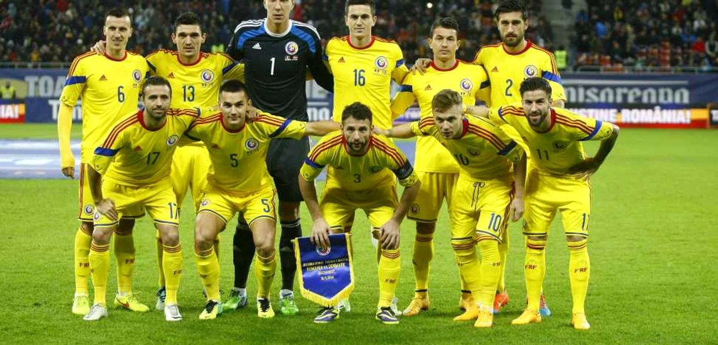 Naţionala României, poză de grupa la meciul cu Danemarca (2-0). FOTO: David Munteanu