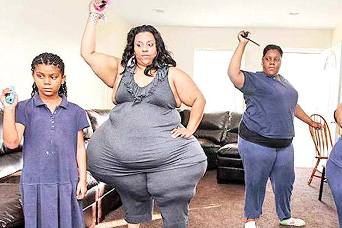 Femeia se jură că şoldurile sale uriaşe sunt sută la sută naturale