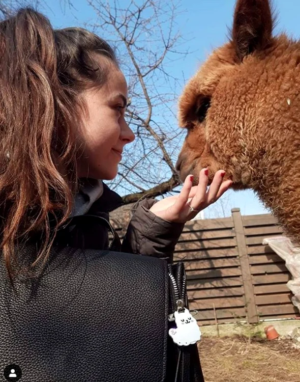 Georgiana a fost cea care a venit cu ideea să cumpere o alpaca