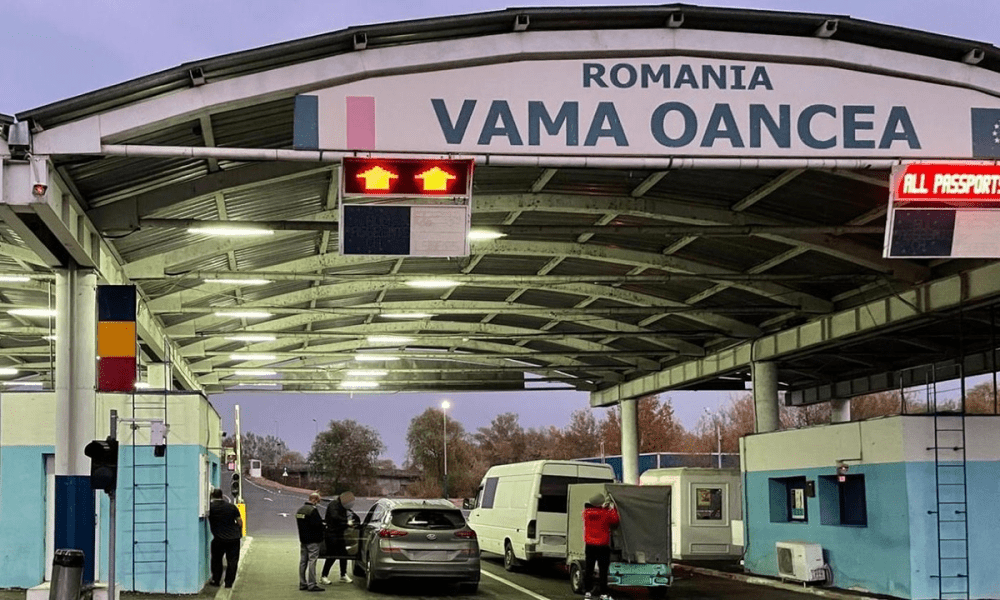 Un tânăr a vrut să intre în România cu 242 de litri de alcool