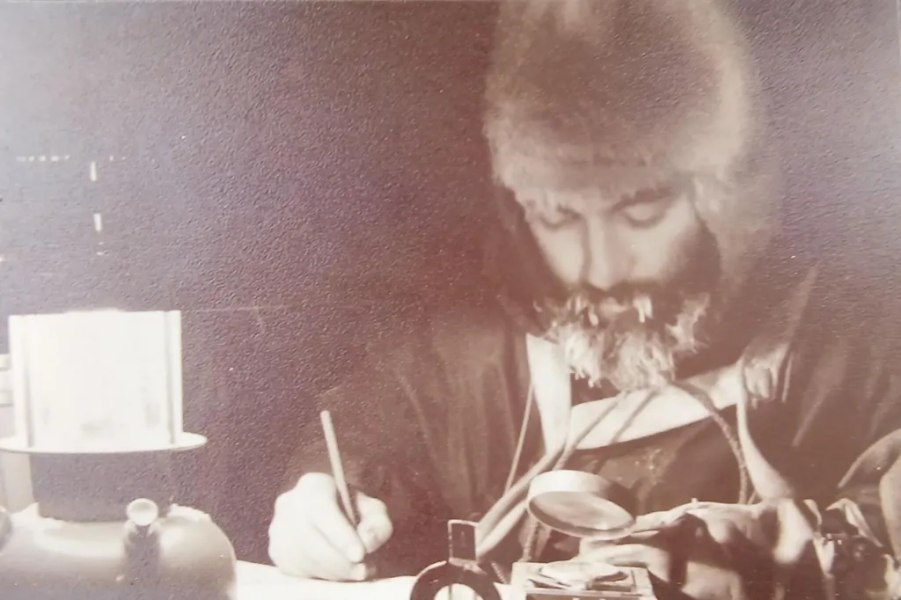 Descoperire tulburătoare în Antarctica: un meteorolog britanic, dispărut în 1959, a fost găsit după topirea gheții. Familia sa a fost anunțată