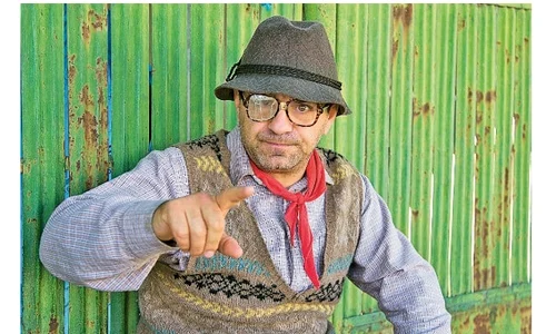 mihai margineanu in serialul las fierbinti in pielea personajului ardiles jpeg