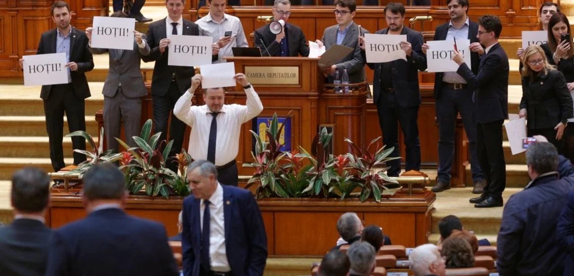 Protest USR Parlament / FOTO Inquam Photos / Octav Ganea / 6 dec 2017