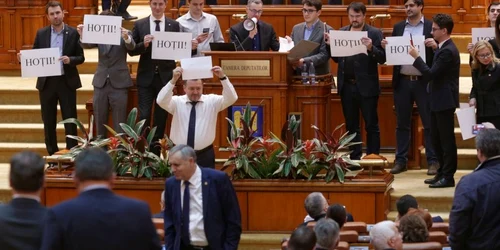 Protest USR Parlament / FOTO Inquam Photos / Octav Ganea / 6 dec 2017