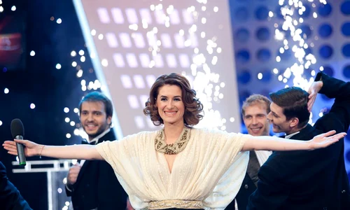 Un element de decor a luat foc în platoul emisiunii "O dată n viaţă", din cauza artificiilor jpeg