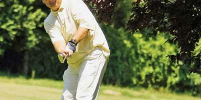 Viorel Cataramă este unul dintre oamenii de afaceri români pasionaţi de golf