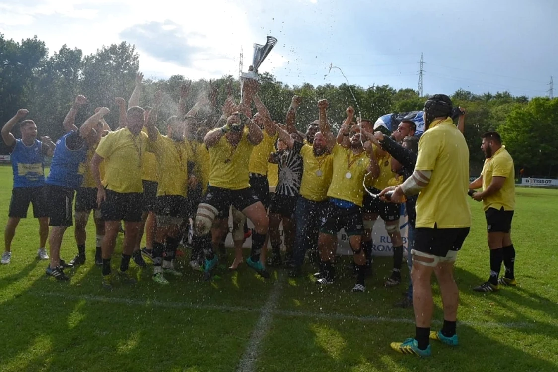 
    Băimărenii au redevenit campioni la rugby după 5 aniFoto: Facebook / FRR  