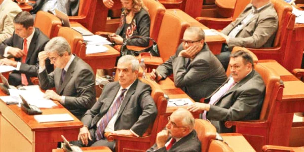PSD şi PNL pun condiţii pentru a se întoarce la lucrări