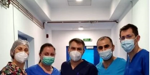 calarasi echipa de medici care a realizat operatia FOTO Faceb/Bogdan Mihai