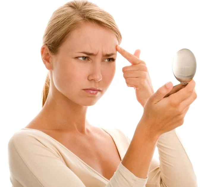 
    Ne putem curăța pielea aplicând un exfoliant natural măcar o dată pe săptămână.www.clicksanatate.ro  