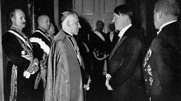 Ce importanţă a avut înţelegerea dintre Hitler şi Vatican jpeg