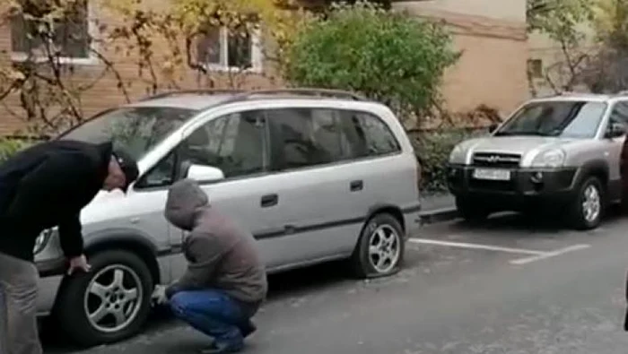 25 de mașini vandalizate în Craiova