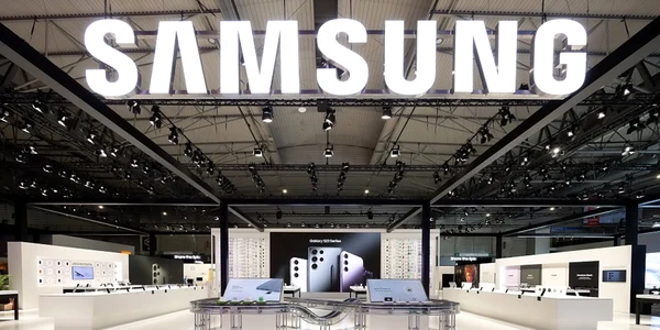 Stand Samsung la MWC 2023 jpg