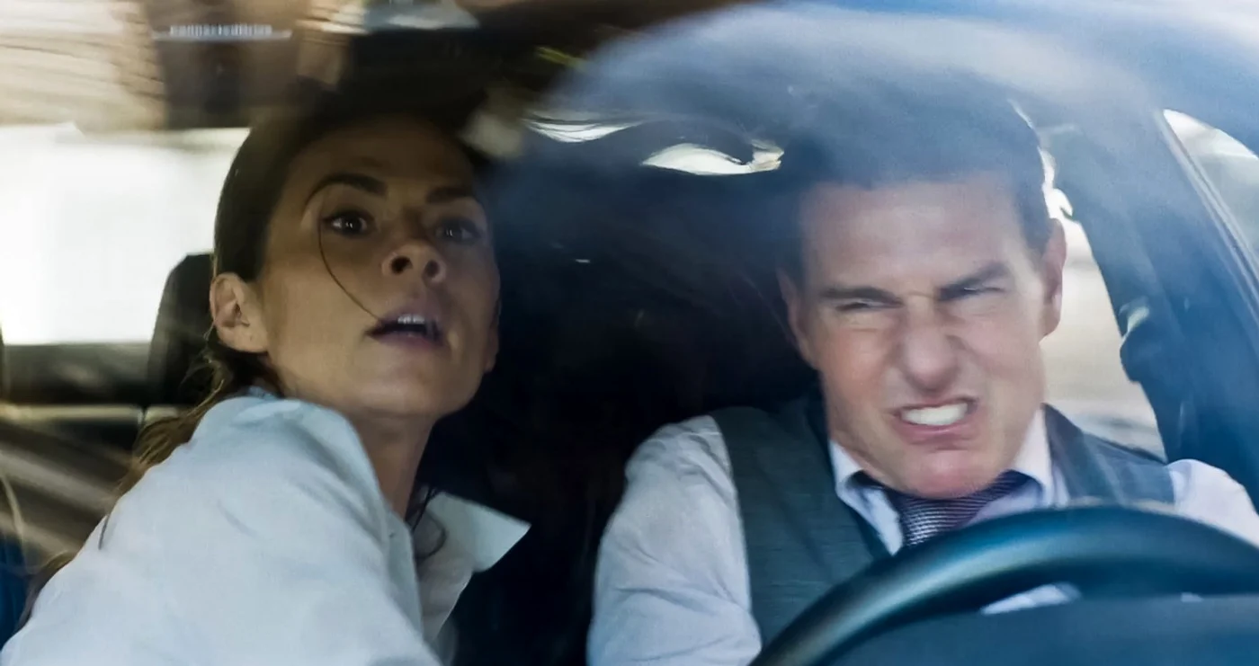 Tom Cruise și Hayley Atwell (3) jpg