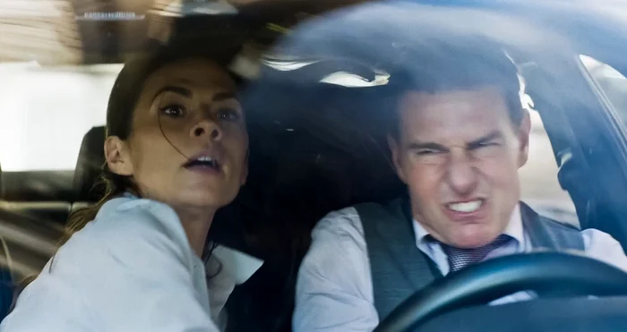 Tom Cruise și Hayley Atwell (3) jpg