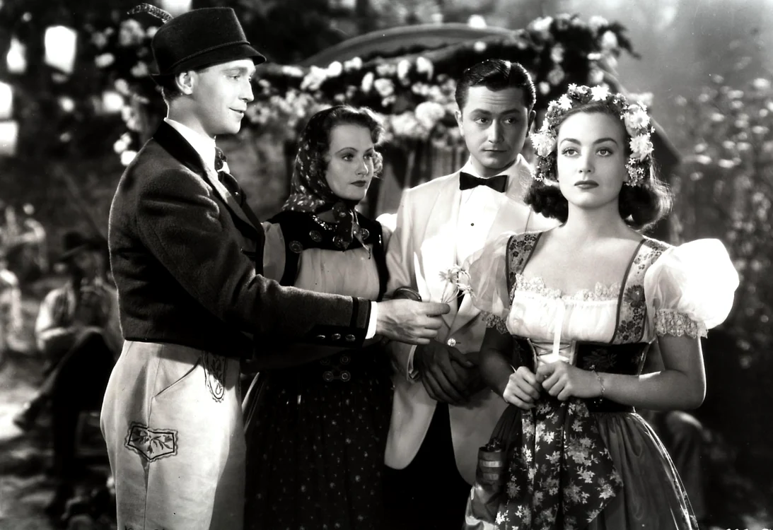 Joan Crawford a jucat în filme pentru adulţi @profimediaclickpentrufemei.ro