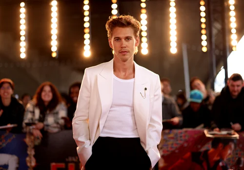 Austin Butler este foarte apreciat în rolul ”Elvis”