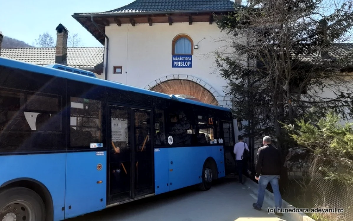 manastirea prislop hunedoara foto daniel guta adevarul