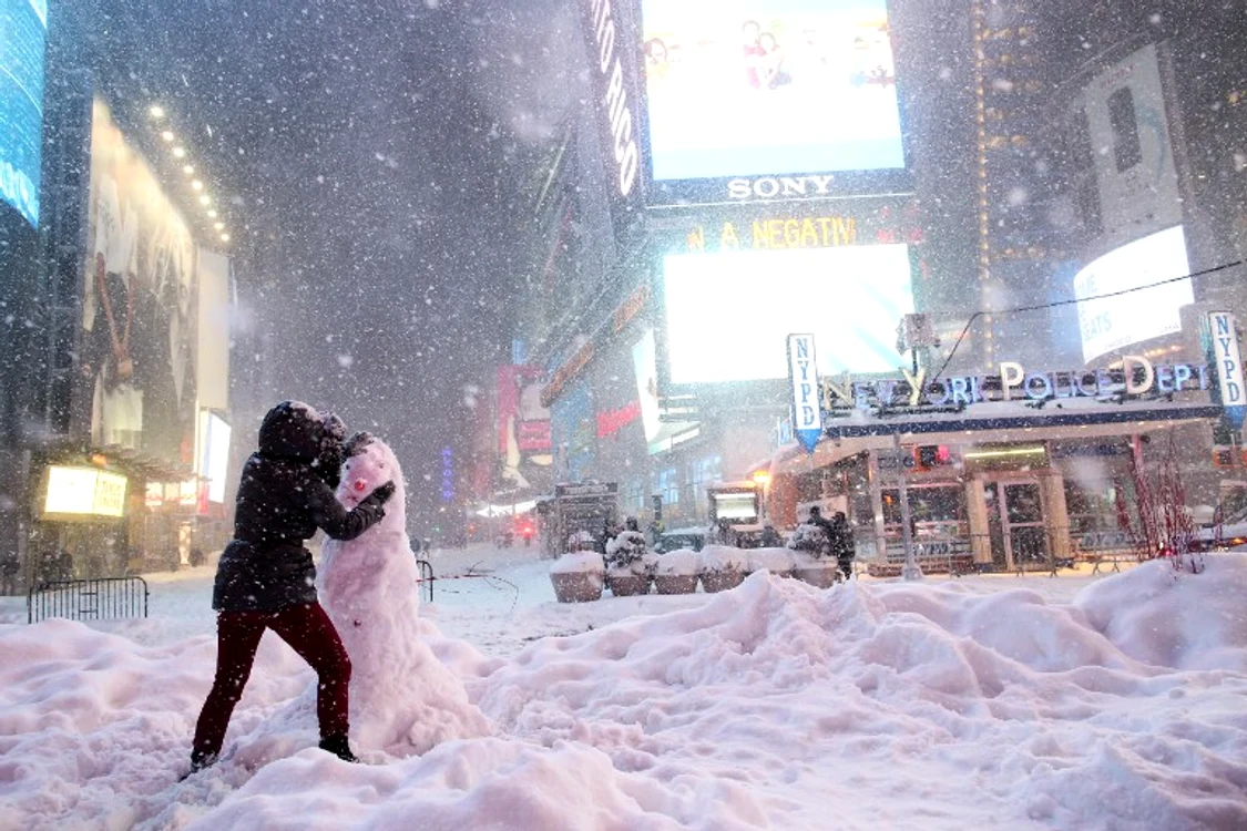 
    Traficul în Times Square din New York a fost oprit pe timpul viscoluluifoto: AFP  