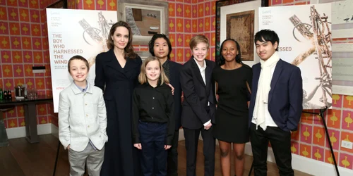 angelina jolie copii gettyimages jpg