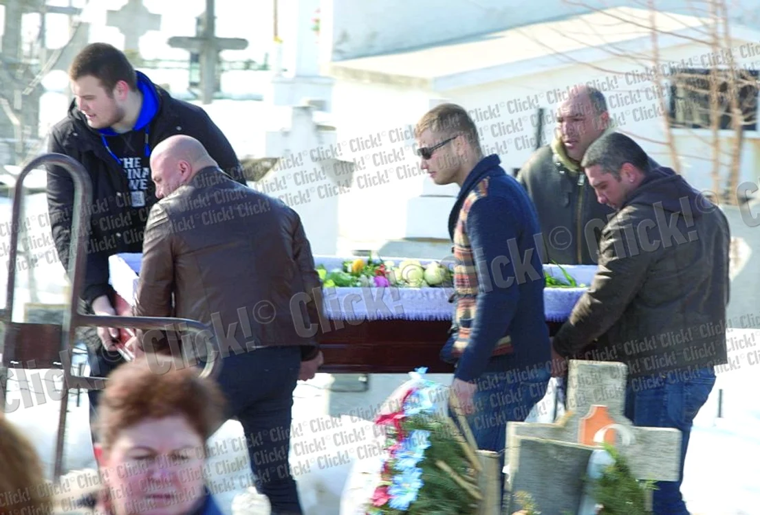 
    Florina a fost înmormântată ieri la ora 15.00, iar sicriul cu trupul  neînsufleţit al femeii a fost  cărat de prietenii lui Bogdan  