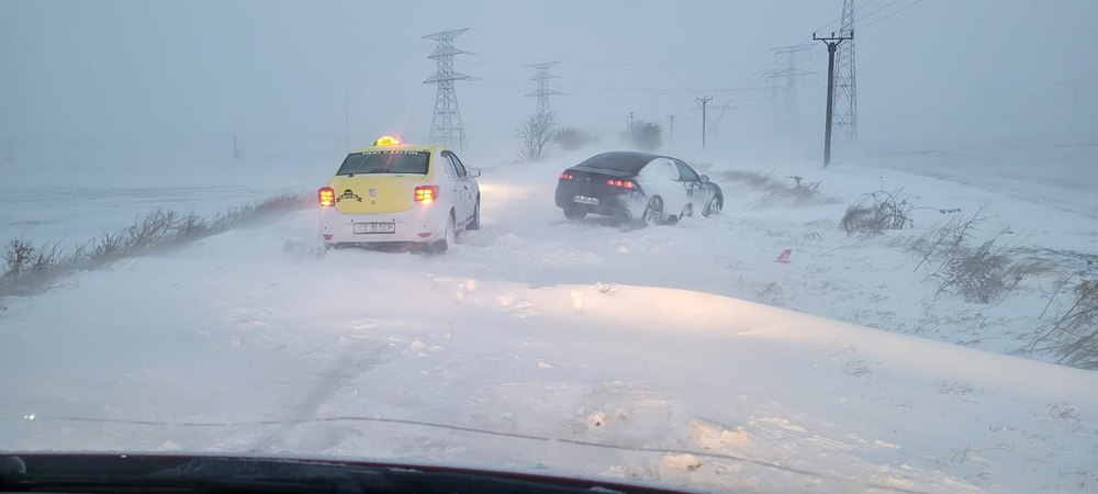 Vine gerul! Nu atingeți cablurile electrice rupte! Precizările ministrului Energiei