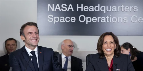 emmanuel macron kamala harris sediul nasa foto epa efe jpg