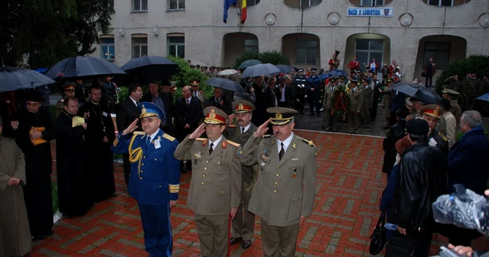 Ziua Armatei Române se sărbătoreşte şi la Târgovişte