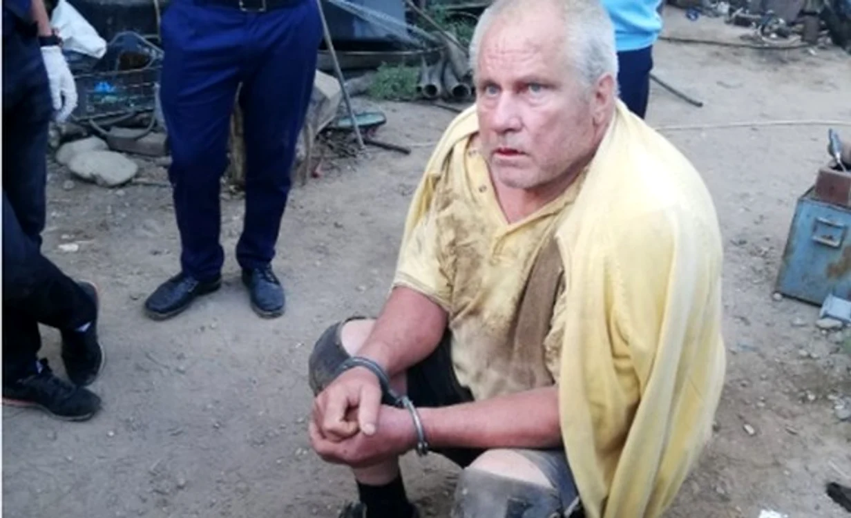 Genunchierele presupusului criminal sunt cumpărate de la farmaciefoto: captură video