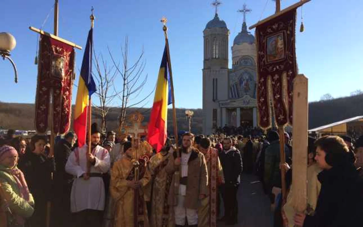 Pelerinaj la Mănăstirea Peştera Sfântului Apostol Andrei Foto Sînziana Ionescu