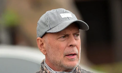 9 bruce willis campion la zmeura de aur categorie jpg jpeg