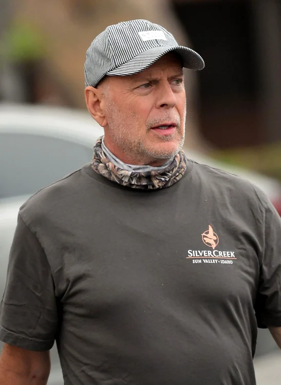 9 bruce willis campion la zmeura de aur categorie jpg jpeg