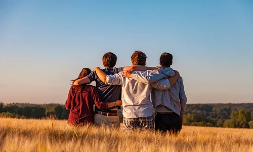 grup de prieteni