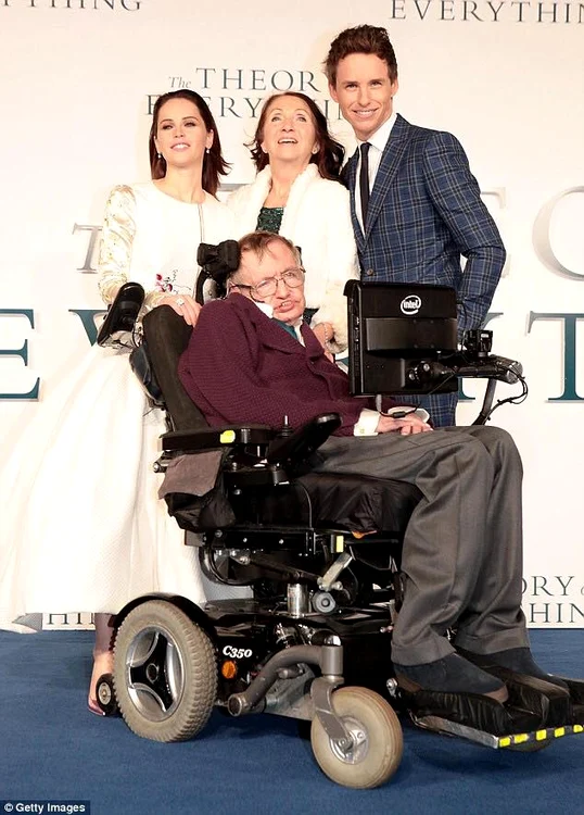 Eddie Redmayne Stephen Hawking (3) jpeg