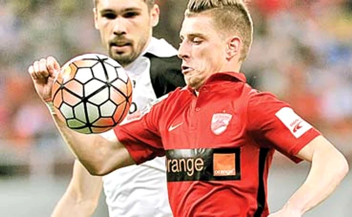 Vali Lazăr a adus trei puncte pentru DinamoFoto: sportpictures.eu