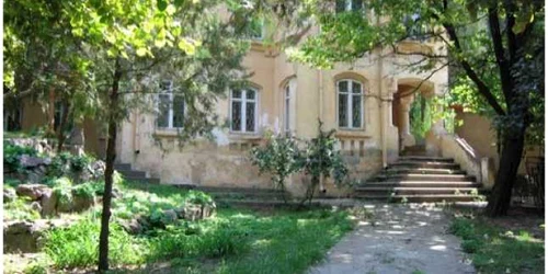 cladire gloriei tulcea