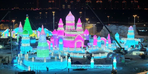 cel mai mare parc tematic din lume, in china X @EDNewsChina 1 jpeg