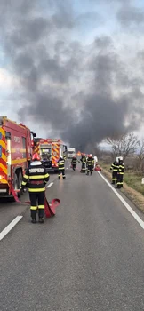 Accidente cu 2 cisterne, între care una cu GPL, lângă Săcuieni Foto: ISU DB