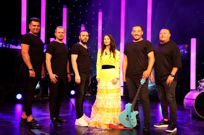 Carmen Târnoveanu realizează emisiunea "Dăruiește Românie!", la TVR Internațional