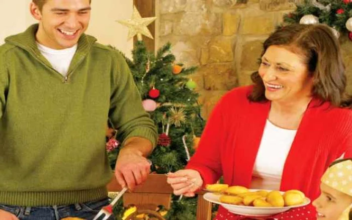 Carnea de curcan conţine foarte puţină grăsime şi ne oferă rapid senzaţia de saţietate