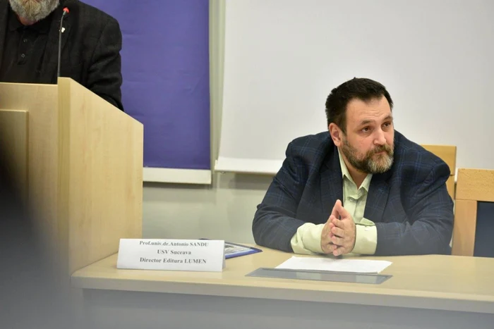 Profesorul universitar Antonio Sandu FOTO arhiva personală