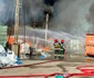 Incendiu puternic la o hală de deșeuri și mase plastice din Băicoi 4 jpg