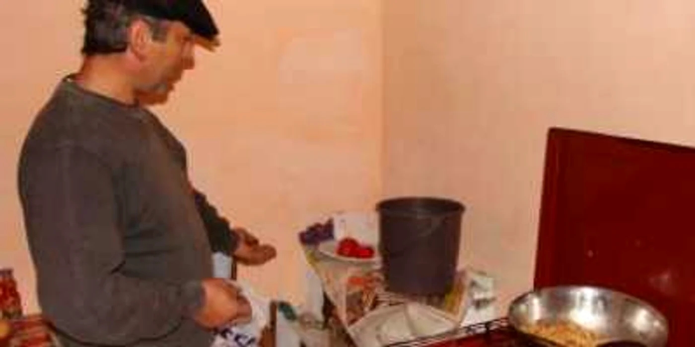 Târgu-Jiu: Video Exclusiv/ Tatăl agresor povesteşte cum şi-a lovit fiica premiantă cu o bâtă în cap