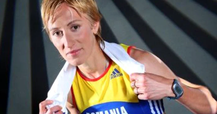 Cristina Casandra nu a reușit să fie prezentă la gală deoarece participă la Campionatele Europene