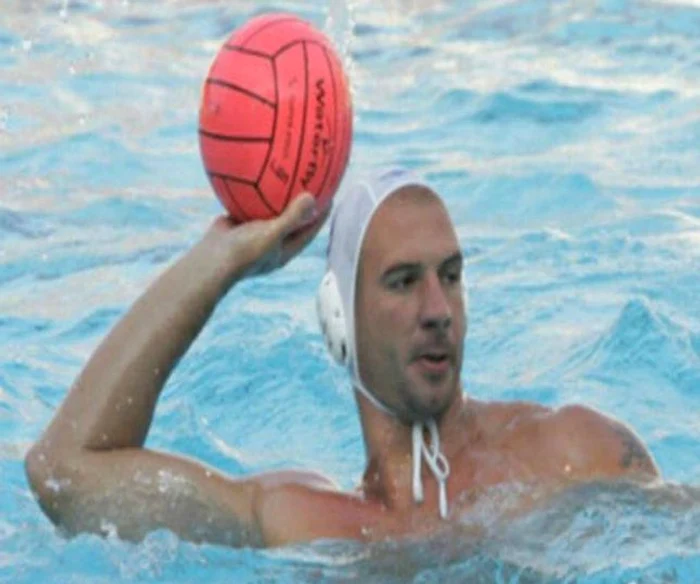 
    Campionatul naţional de polo, start în decembrie  