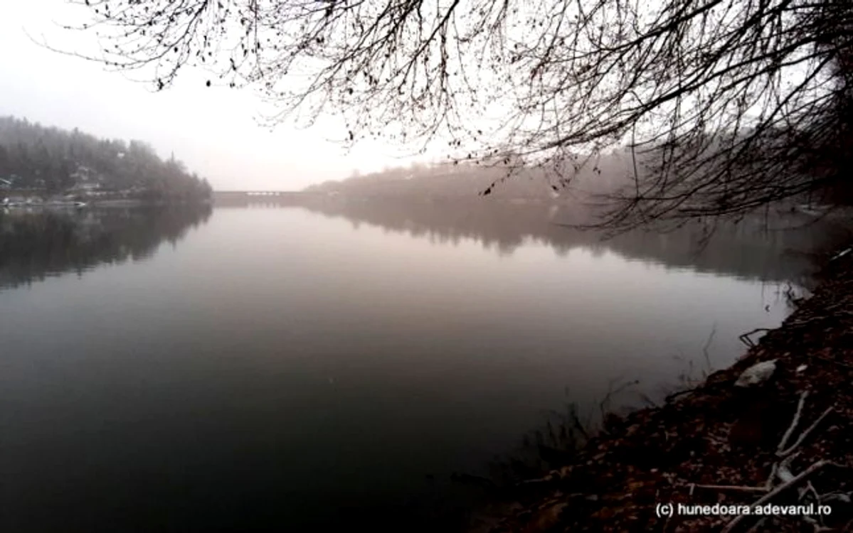 lacul cincis hunedoara foto daniel guta adevarul