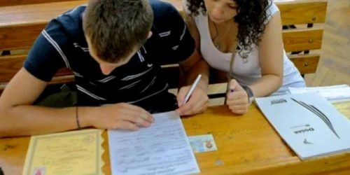 Sute de candidaţi care visează la o carieră în domeniul sănătăţii s-au înscris din prima zi 