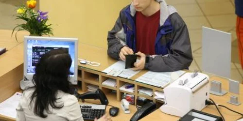 În prezent, 190 de instituţii financiare oferă servicii direct în România pe baza paşaportului european