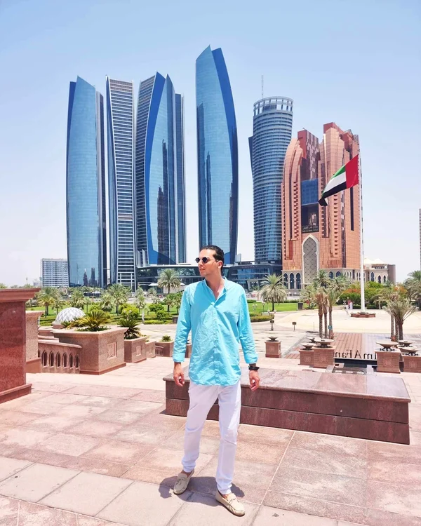 Radhu în Dubai